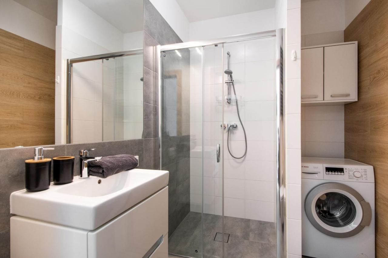 Warsaw Night Apartments Metro Plocka Экстерьер фото